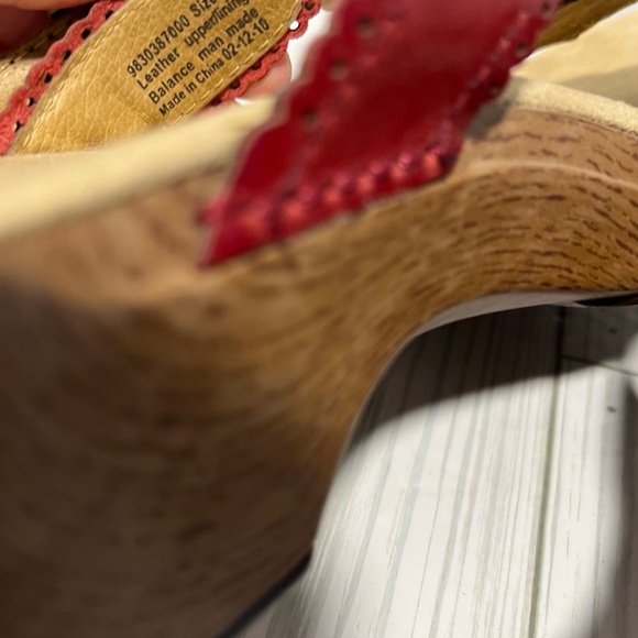Dansko sandals red leather wedge sandals wooden heels size 37 6.5-7 - Picture 7 of 8